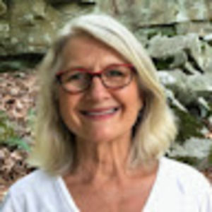 Meet your Posher, Iza